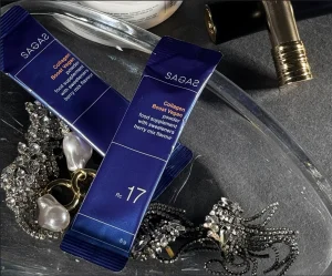 Sagas veganski kolagen u prahu u plavoj vrećici.